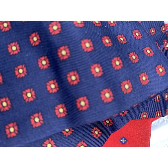 Two Vintage Brooks Brothers Bow Ties 100% Silk Blue Red Print - Picture 4 of 5